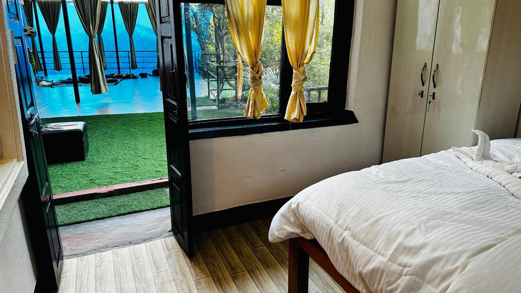 Institute Of Natural Medicine , Yoga & Therapy Home Kathmandu Exterior photo