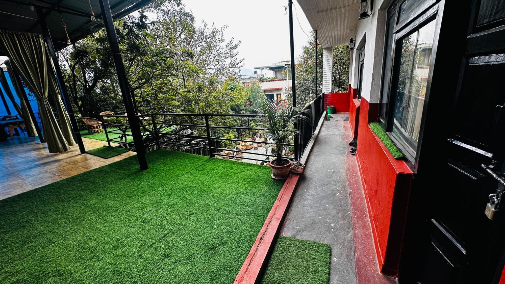 Institute Of Natural Medicine , Yoga & Therapy Home Kathmandu Exterior photo